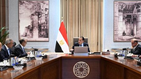 لأول مرة في الشرق الأوسط.. رئيس الوزراء يتابع ترتيبات استضافة اجتماع الأعمال بالتعاون مع المنتدى الاقتصادي العالمي