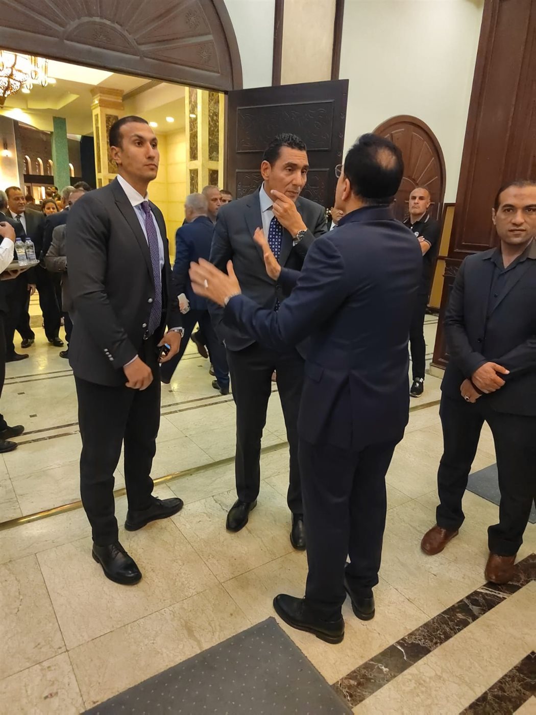 وزير الرياضة جوهر نبيل يشارك في عزاء المستشار أحمد الزند