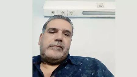 "اشتباه ذبحة صدرية"..الملحن صالح أبو الدهب يتعرض لأزمة صحية ويستغيث بنقابته "اشتباه ذبحة صدرية"..الملحن صالح أبو الدهب يتعرض لأزمة صحية ويستغيث بنقابته
