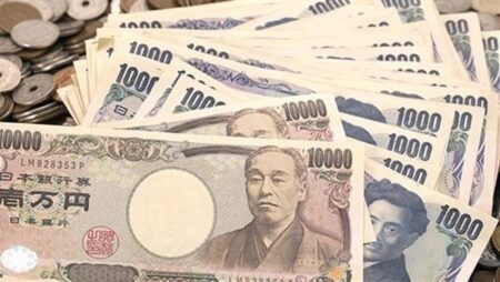 تراجع سعر الين الياباني مقابل الجنيه في البنوك المصرية مساء اليوم الأربعاء