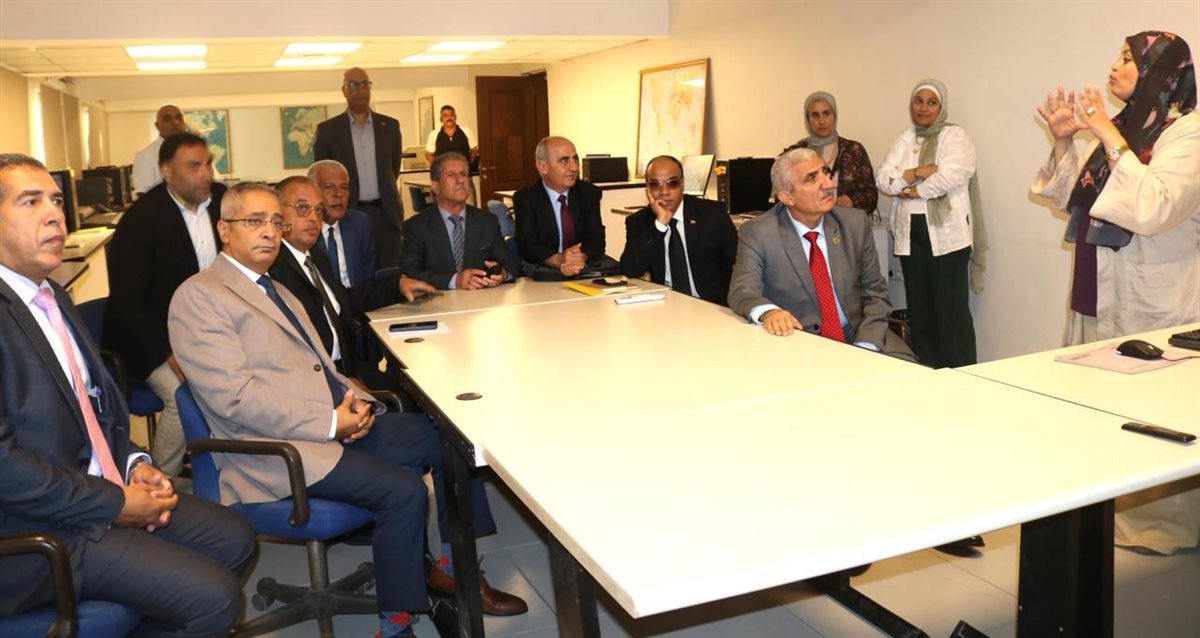 بحوث الصحراء وأكساد يبحثان تعزيز التعاون العربي لمواجهة التصحر والجفاف