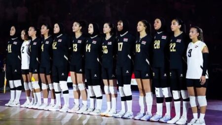 بعد غياب 23 عامًا عن اللقب.. وزير الشباب يهنئ منتخب مصر للكرة الطائرة سيدات بعد غياب 23 عامًا عن اللقب.. وزير الشباب يهنئ منتخب مصر للكرة الطائرة سيدات