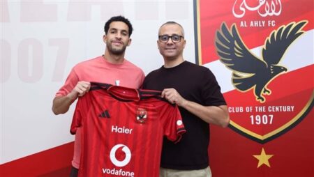 مصطفى شوبير يجدد تعاقده مع الأهلي حتى 2029
