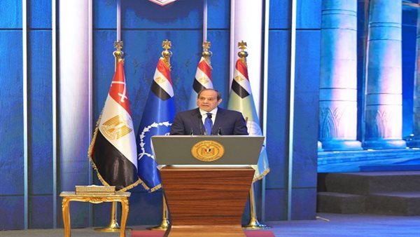 السيسي يقترح تأهيل 500 من حملة الدكتوراه لمدة 30 شهرًا لإعداد كوادر تدرك طبيعة الدولة 1 السيسي يقترح تأهيل 500 من حملة الدكتوراه لمدة 30 شهرًا لإعداد كوادر تدرك طبيعة الدولة