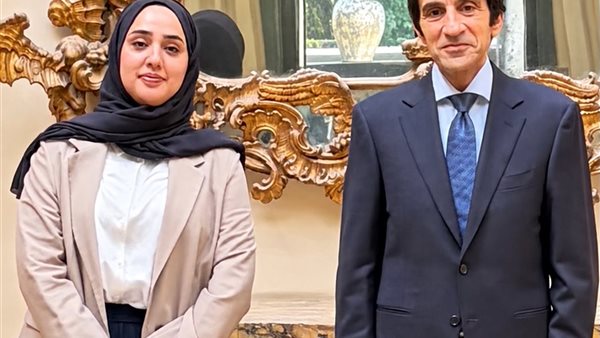 سفير مصر في روما يبحث مع مستشارة وزيرة المناخ الإماراتية تعزيز التعاون البيئي والغذائي