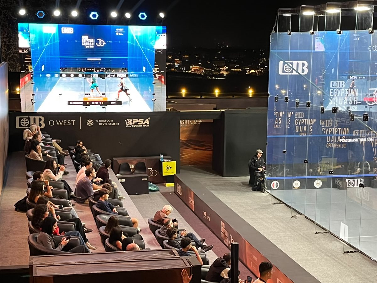أمينة عُرفي تكتسح هانيا الحمامي وتتوج ببطولة مصر المفتوحة للإسكواش 2026.. صور
