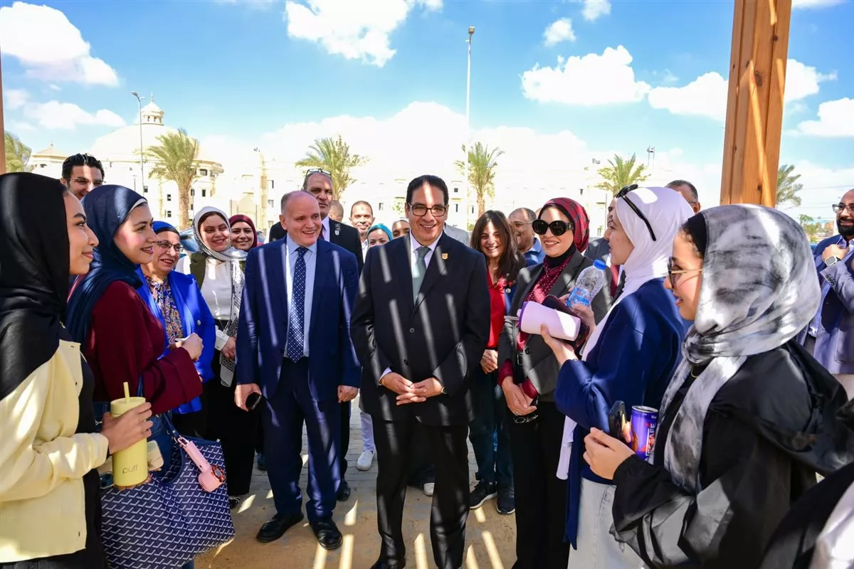 جوائز مالية لأفضل المشروعات الابتكارية، تحرك جديد لدعم إبداعات طلاب جامعة القاهرة الأهلية (صور) 1 جوائز مالية لأفضل المشروعات الابتكارية، تحرك جديد لدعم إبداعات طلاب جامعة القاهرة الأهلية (صور)