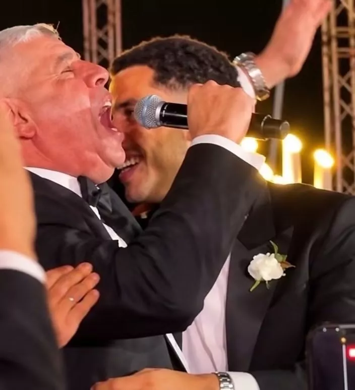 محمد رمضان وتامر حسني وأحمد سعد يشعلان زفاف مصطفى شوبير (فيديو) 3 محمد رمضان وتامر حسني وأحمد سعد يشعلان زفاف مصطفى شوبير (فيديو)