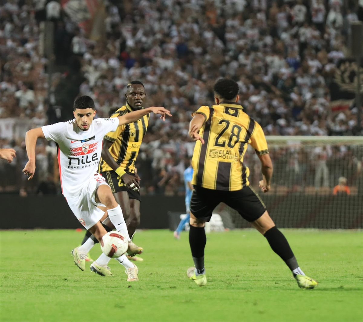 محمد حمد يحصد جائزة أفضل لاعب في مباراة الزمالك والمقاولون بالدوري المصري 2 محمد حمد يحصد جائزة أفضل لاعب في مباراة الزمالك والمقاولون بالدوري المصري