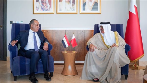 وزير الخارجية يبحث تعزيز التعاون الاقتصادي والتجاري مع البحرين 1 وزير الخارجية يبحث تعزيز التعاون الاقتصادي والتجاري مع البحرين