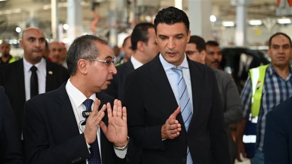 إطلاق إنتاج أول سيارة كهربائية بمكون محلي 45% في النصر