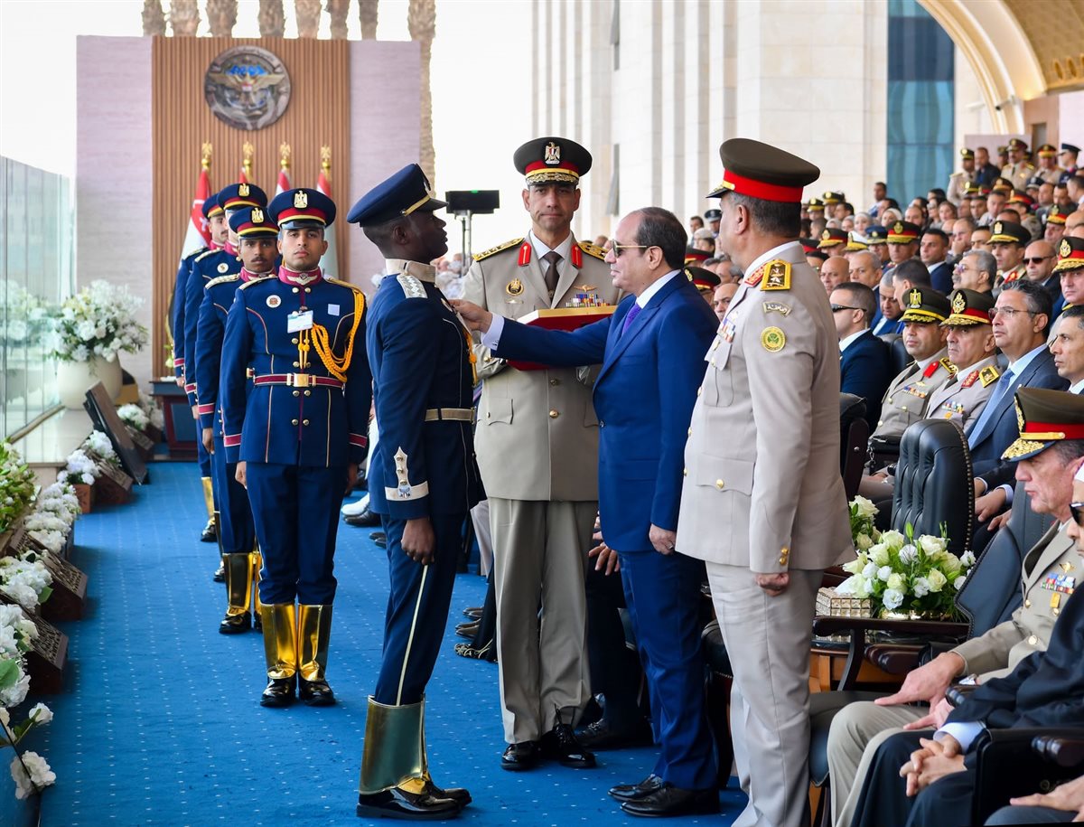 تفاصيل حفل تخرج دفعات جديدة من الأكاديمية العسكرية بحضور السيسي.. شاهد