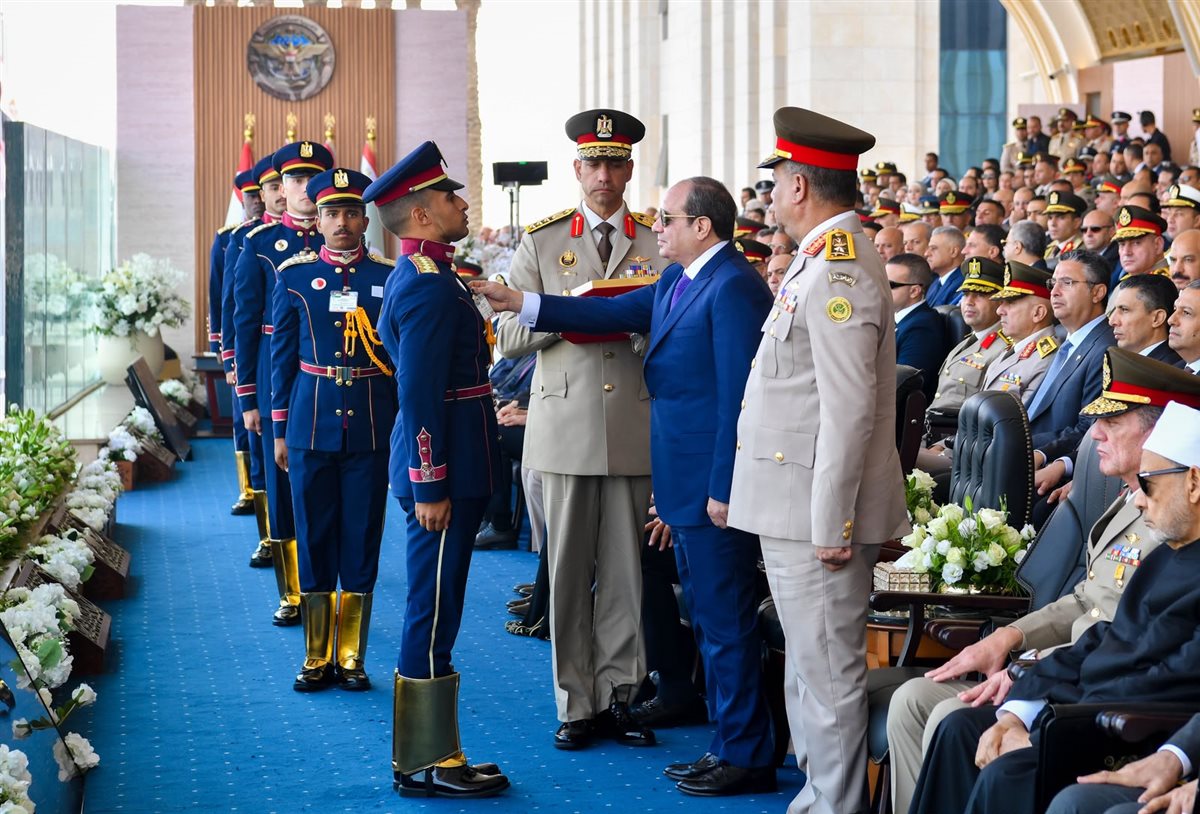 تفاصيل حفل تخرج دفعات جديدة من الأكاديمية العسكرية بحضور السيسي.. شاهد