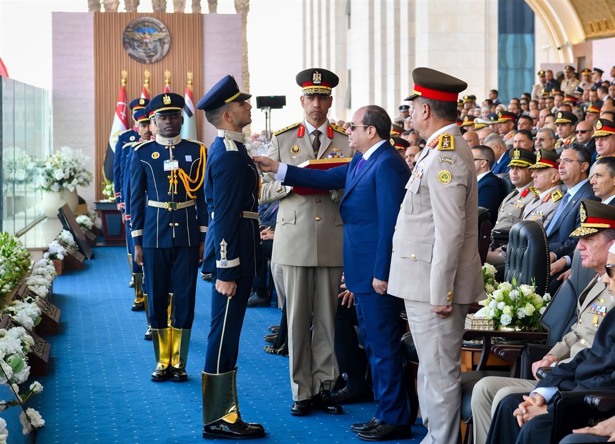 تفاصيل حفل تخرج دفعات جديدة من الأكاديمية العسكرية بحضور السيسي.. شاهد
