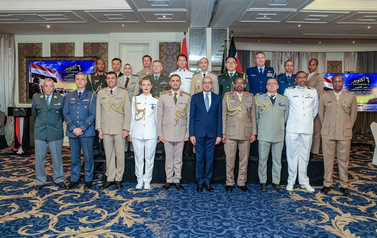 مكاتب التمثيل الدبلوماسي العسكري بالخارج تحتفل بالذكرى الثالثة والخمسين لانتصارات أكتوبر المجيدة.. شاهد 7 مكاتب التمثيل الدبلوماسي العسكري بالخارج تحتفل بالذكرى الثالثة والخمسين لانتصارات أكتوبر المجيدة.. شاهد