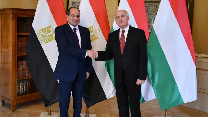 رئيس المجر للسيسي: نتفهم أهمية نهر النيل بالنسبة لمصر