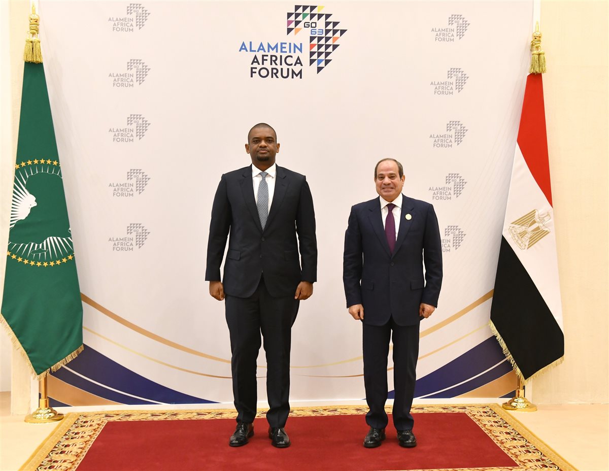 تفاصيل أنشطة الرئيس السيسي في فعاليات أفريقية كبري بالعلمين (فيديو وصور) 4 تفاصيل أنشطة الرئيس السيسي في فعاليات أفريقية كبري بالعلمين (فيديو وصور)