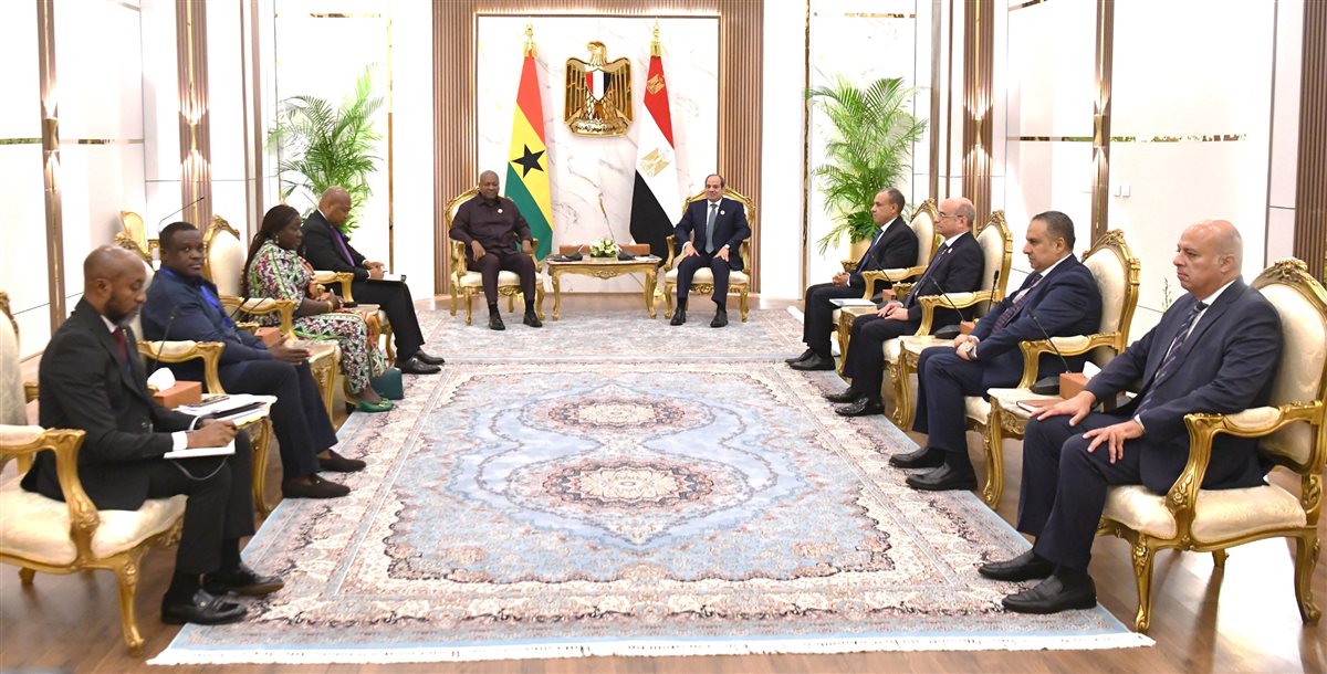 تفاصيل أنشطة الرئيس السيسي في فعاليات أفريقية كبري بالعلمين (فيديو وصور) 42 تفاصيل أنشطة الرئيس السيسي في فعاليات أفريقية كبري بالعلمين (فيديو وصور)