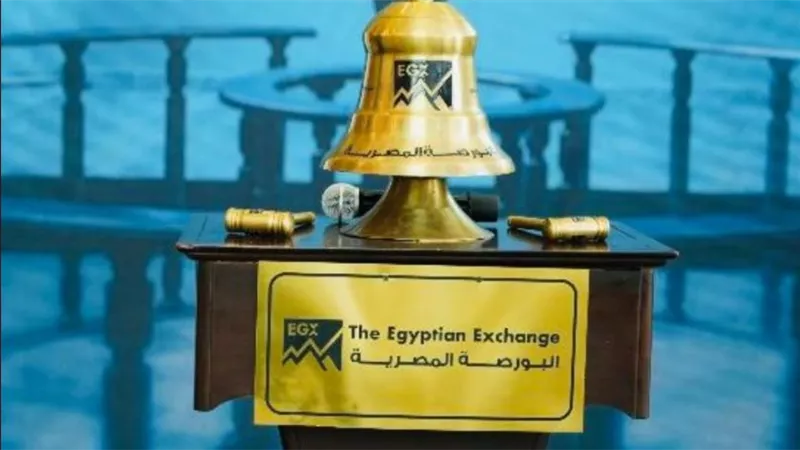 خبير: شبح الحرب الأمريكية الإيرانية يضغط على البورصة.. وخسائر المؤشر الرئيسي تجاوزت 1700 نقطة بنهاية التعاملات
