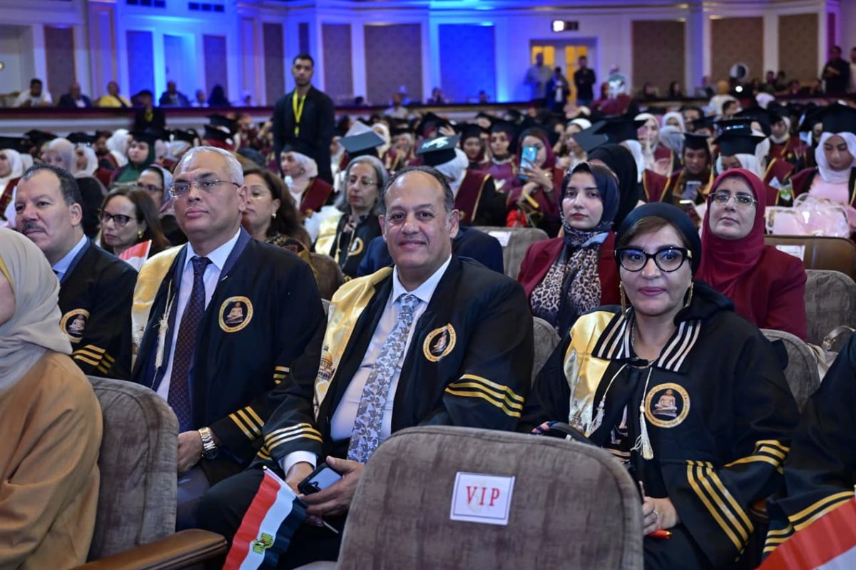 دفعة جمال حمدان، آداب القاهرة تحتفي بخريجي 2026 وتكرم الحاصلين على الدراسات العليا