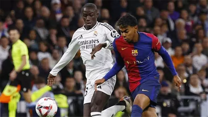 برشلونة يستقبل ريال مدريد في كلاسيكو الأرض 2026