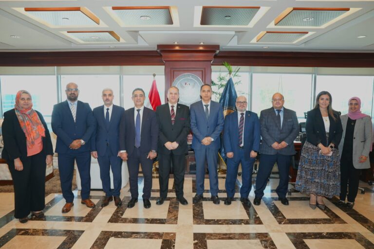 الرقابة المالية تلزم شركات الأنشطة غير المصرفية بتحديث نظم مكافحة غسل الأموال