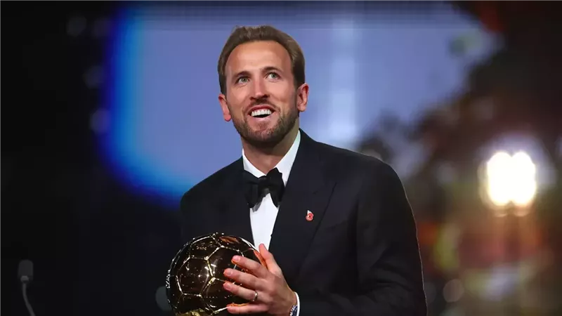 هاري كين خامس لاعب إنجليزي يتوج بجائزة الكرة الذهبية تاريخيا 1 هاري كين خامس لاعب إنجليزي يتوج بجائزة الكرة الذهبية تاريخيا