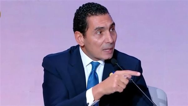 وزير الرياضة يوجه بإيقاف مدرب تنس الطاولة والتحقيق في واقعة زينة فاروق